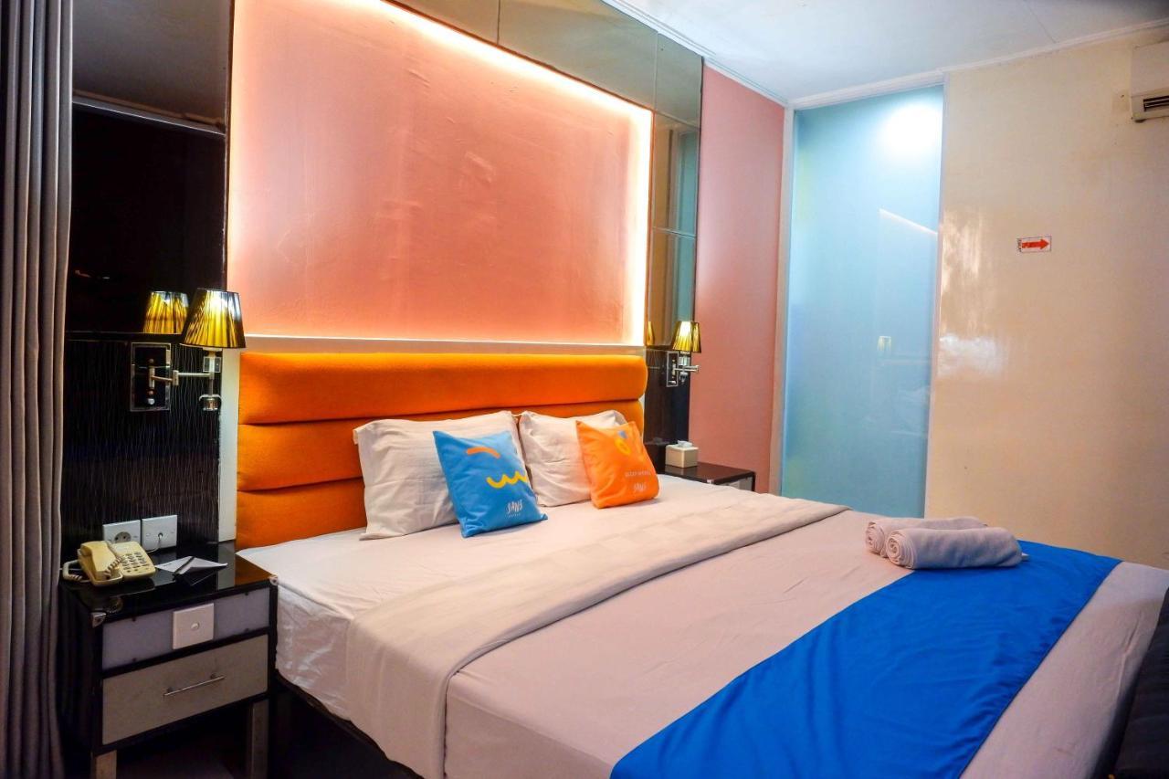 Sans Hotel International Surabaya Gubeng Εξωτερικό φωτογραφία