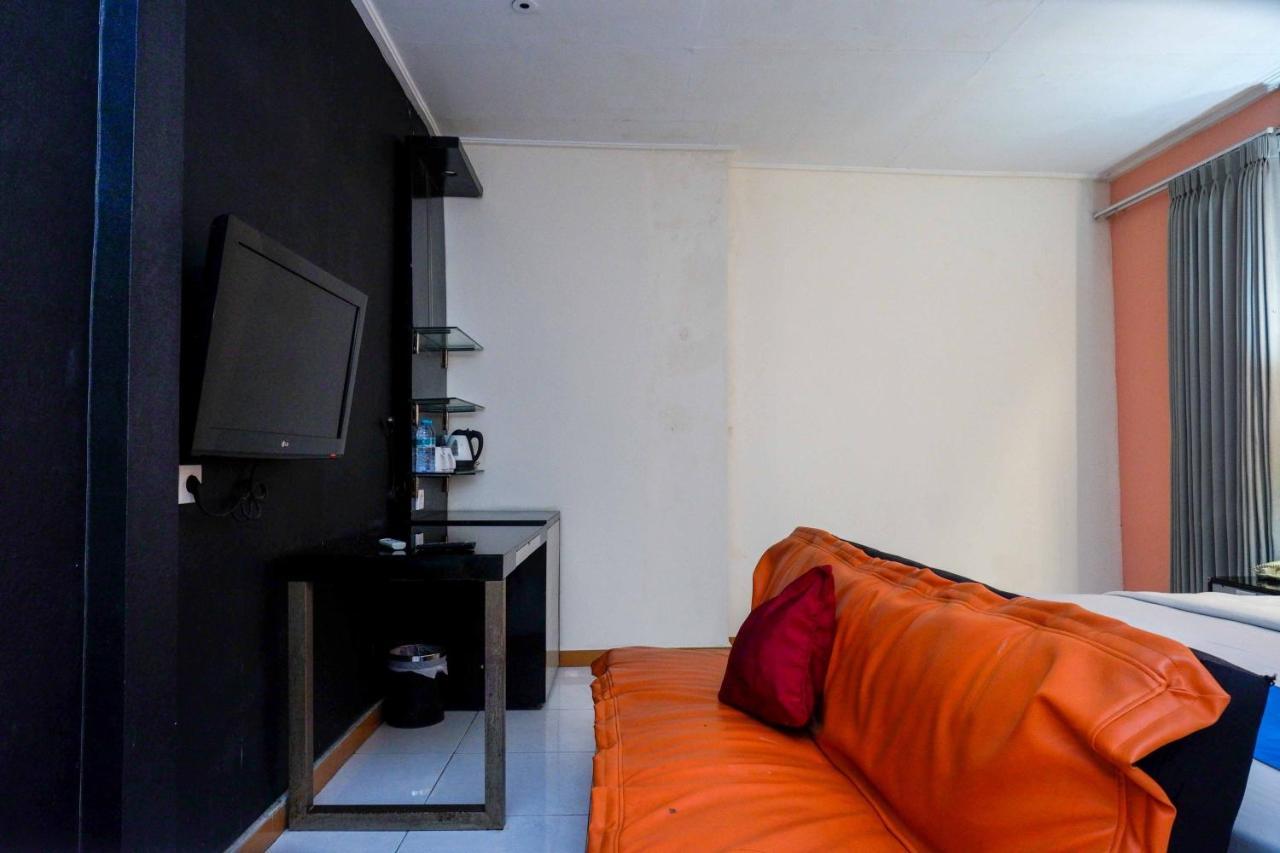 Sans Hotel International Surabaya Gubeng Εξωτερικό φωτογραφία
