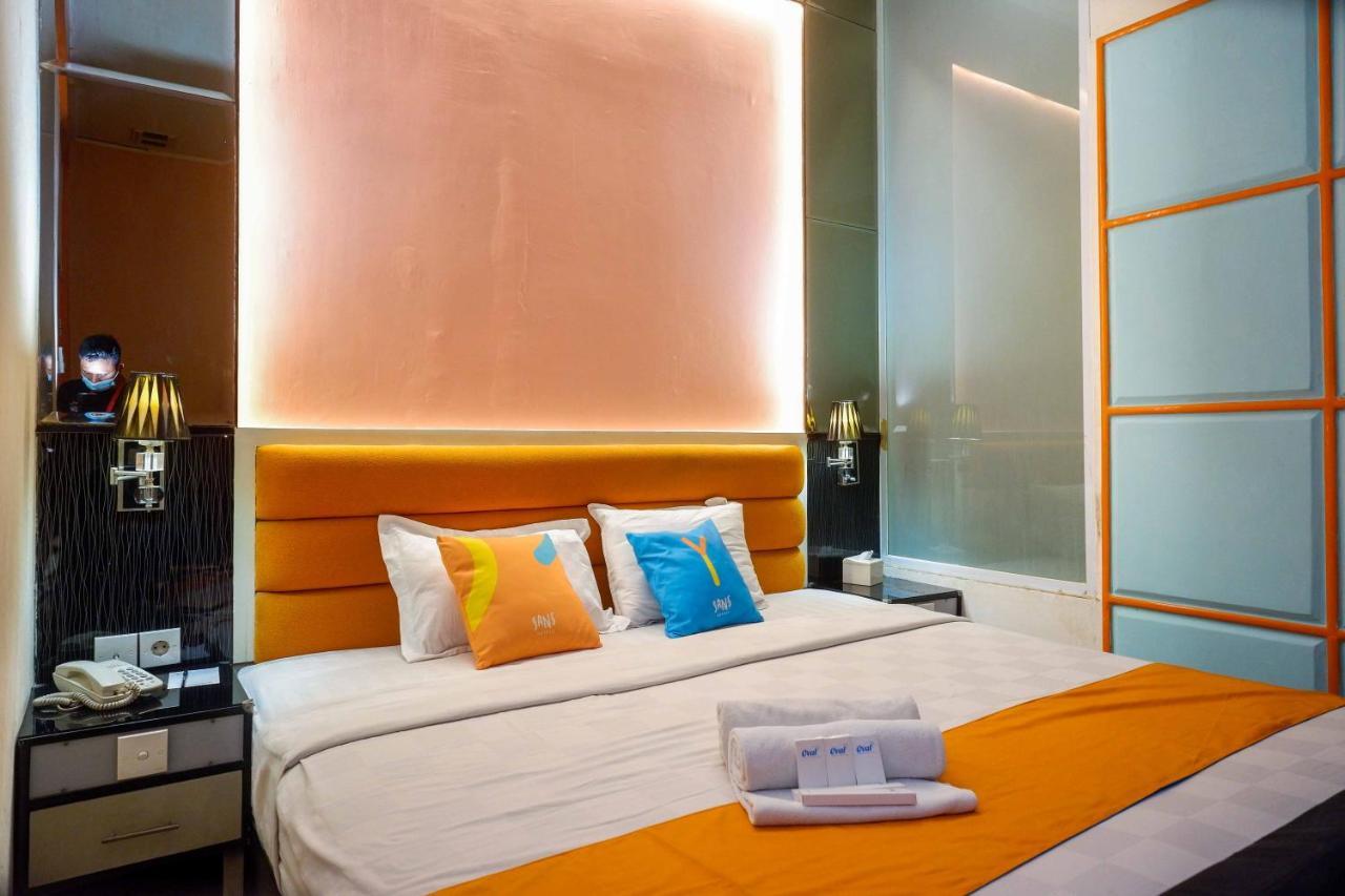 Sans Hotel International Surabaya Gubeng Εξωτερικό φωτογραφία