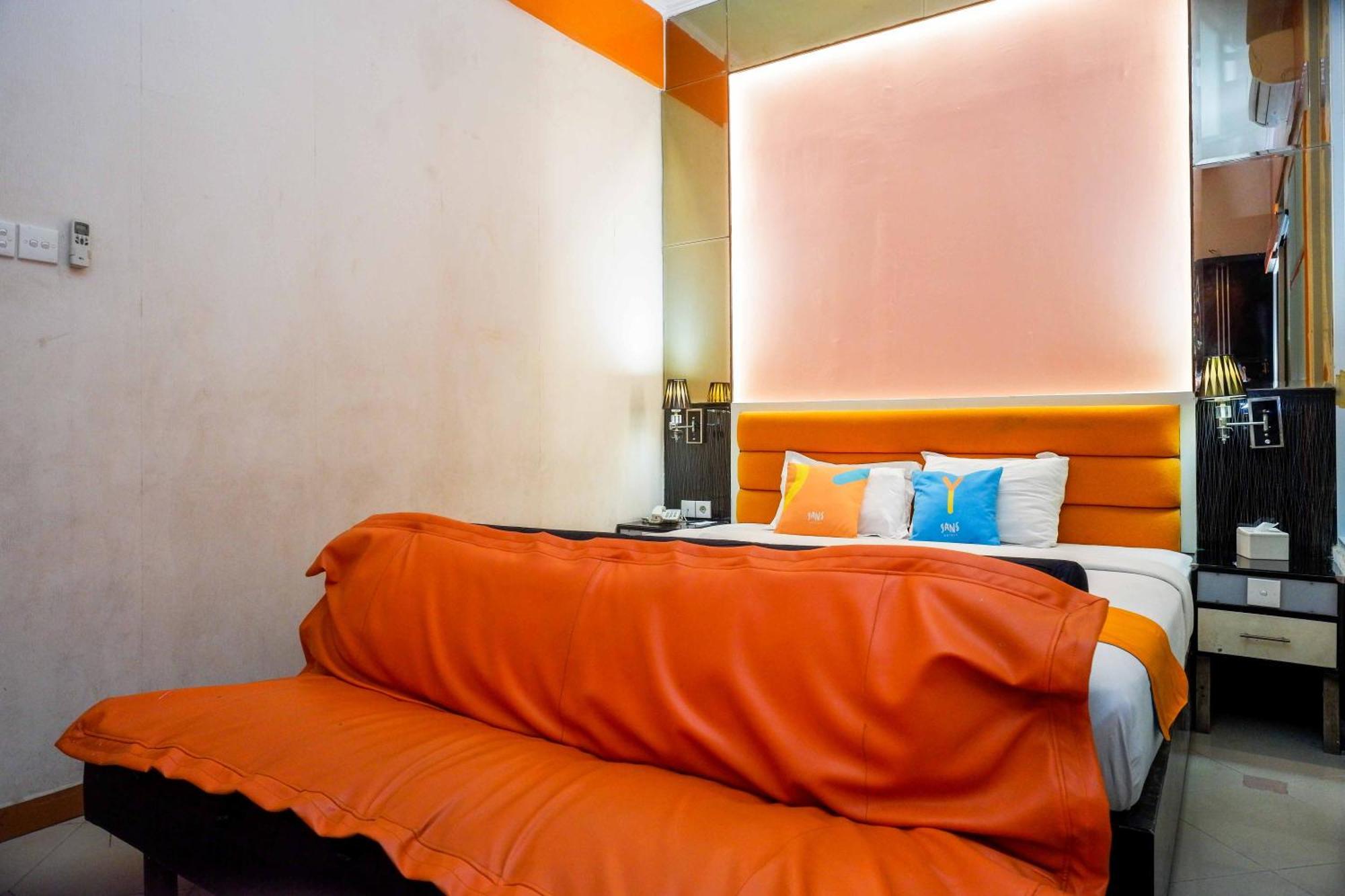 Sans Hotel International Surabaya Gubeng Εξωτερικό φωτογραφία