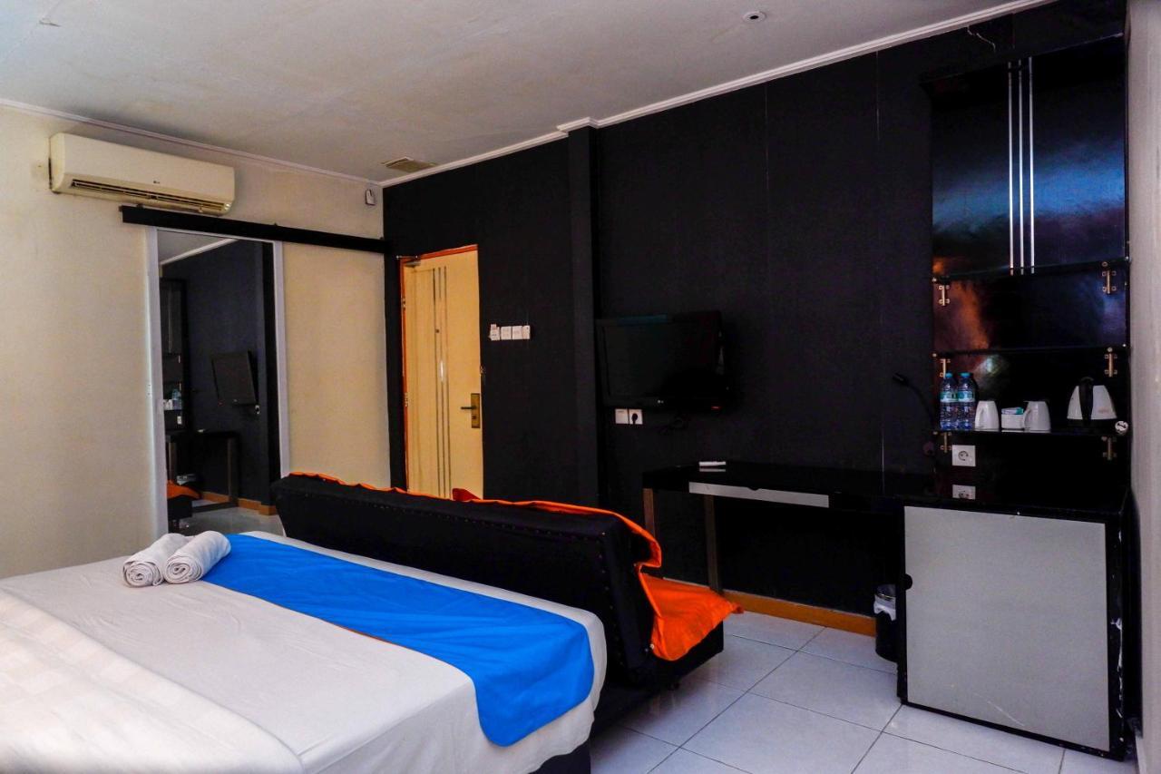 Sans Hotel International Surabaya Gubeng Εξωτερικό φωτογραφία